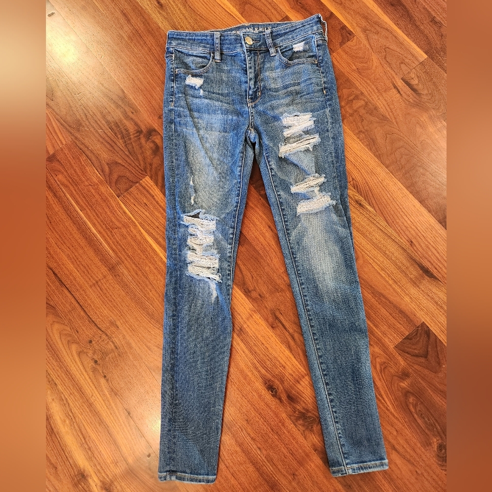 American Eagle Super Stretch High-Rise Distressed Jeggings